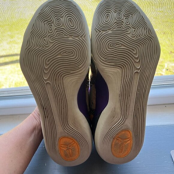 Men's Nike Kobe 9 EM Low Unleashed Pop Art 2014 Shoes Size 8.5 - Picture 13 of 16